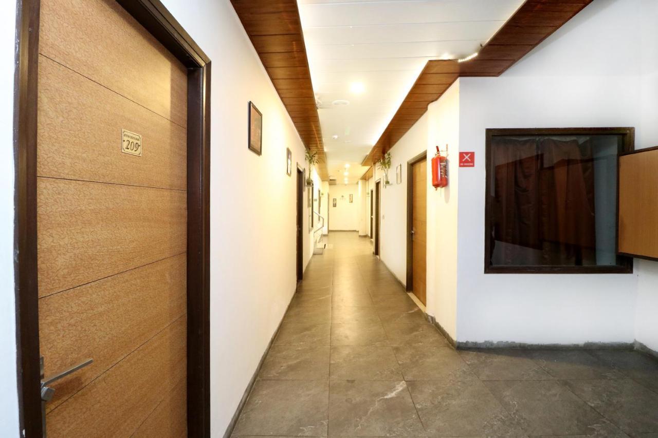 Hotel Seven- Center Of City Chandīgarh المظهر الخارجي الصورة
