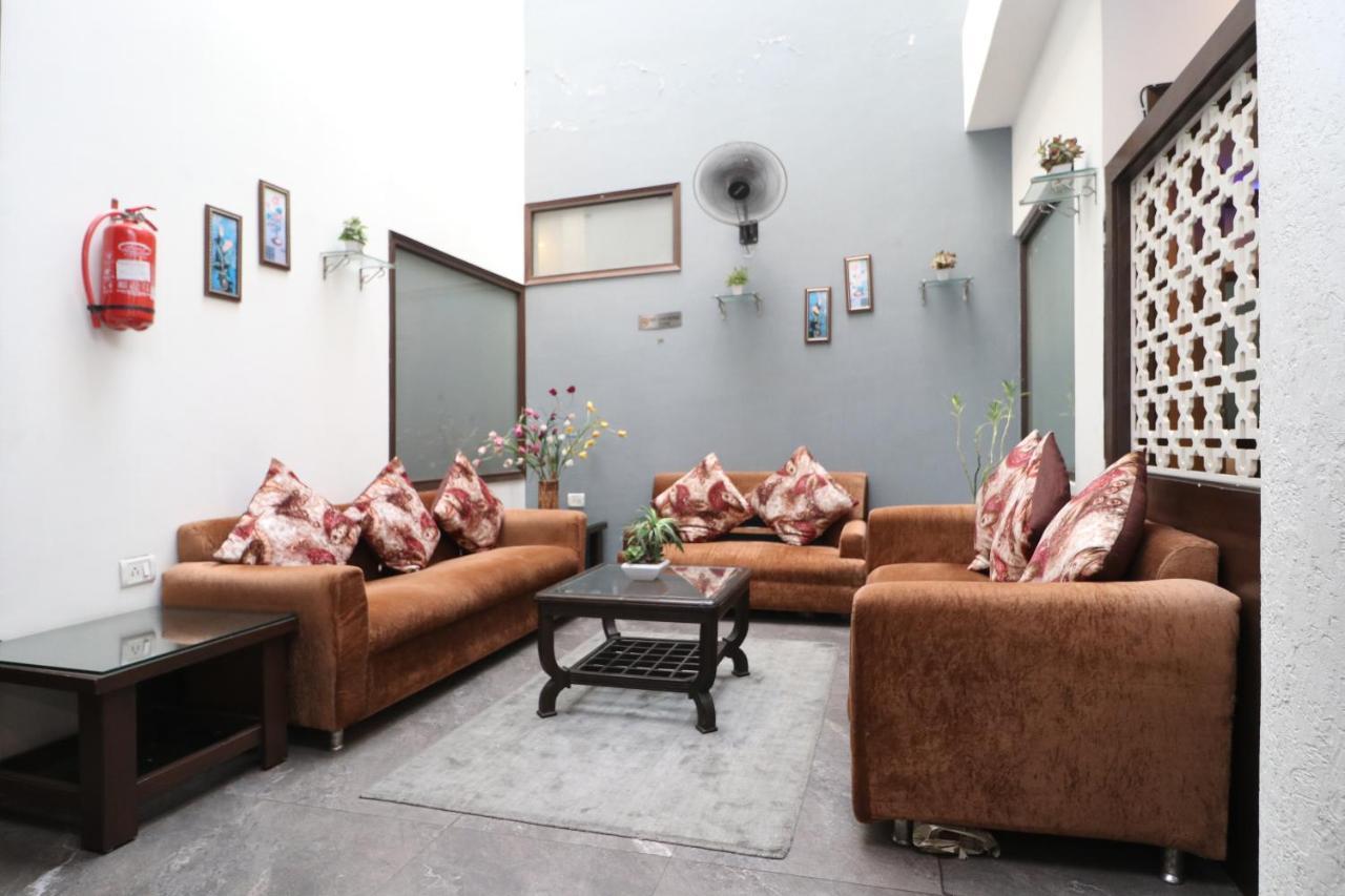 Hotel Seven- Center Of City Chandīgarh المظهر الخارجي الصورة