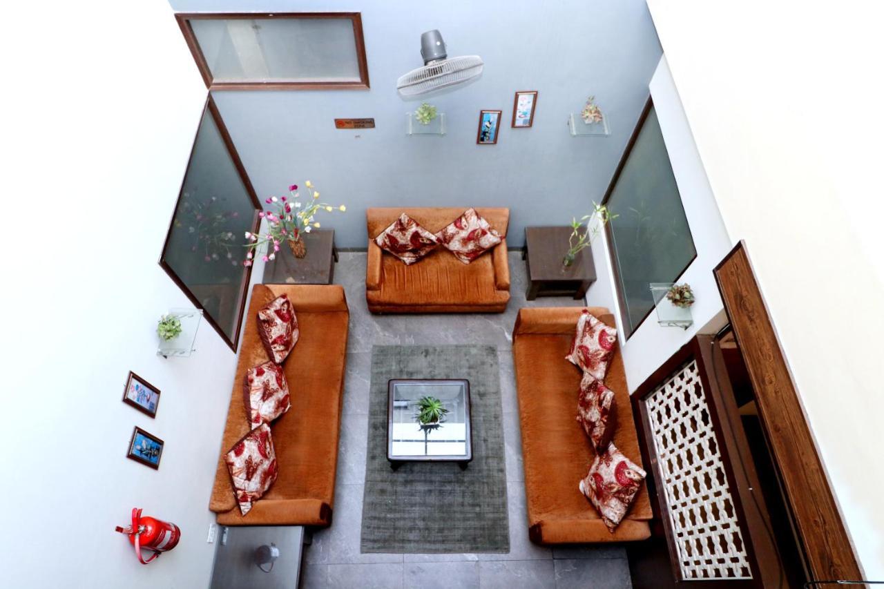 Hotel Seven- Center Of City Chandīgarh المظهر الخارجي الصورة