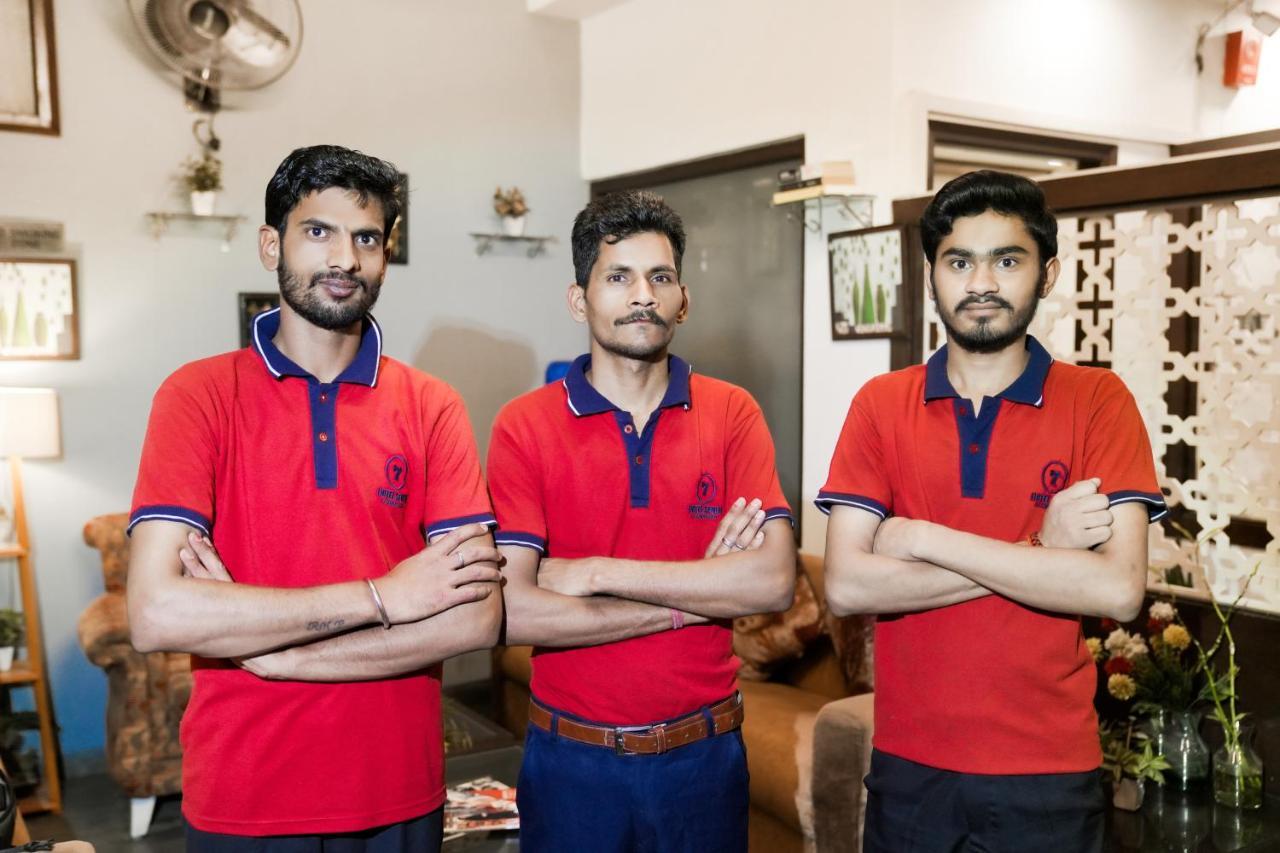 Hotel Seven- Center Of City Chandīgarh المظهر الخارجي الصورة
